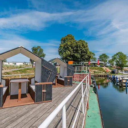 Boddenblick Holiday home Sagard